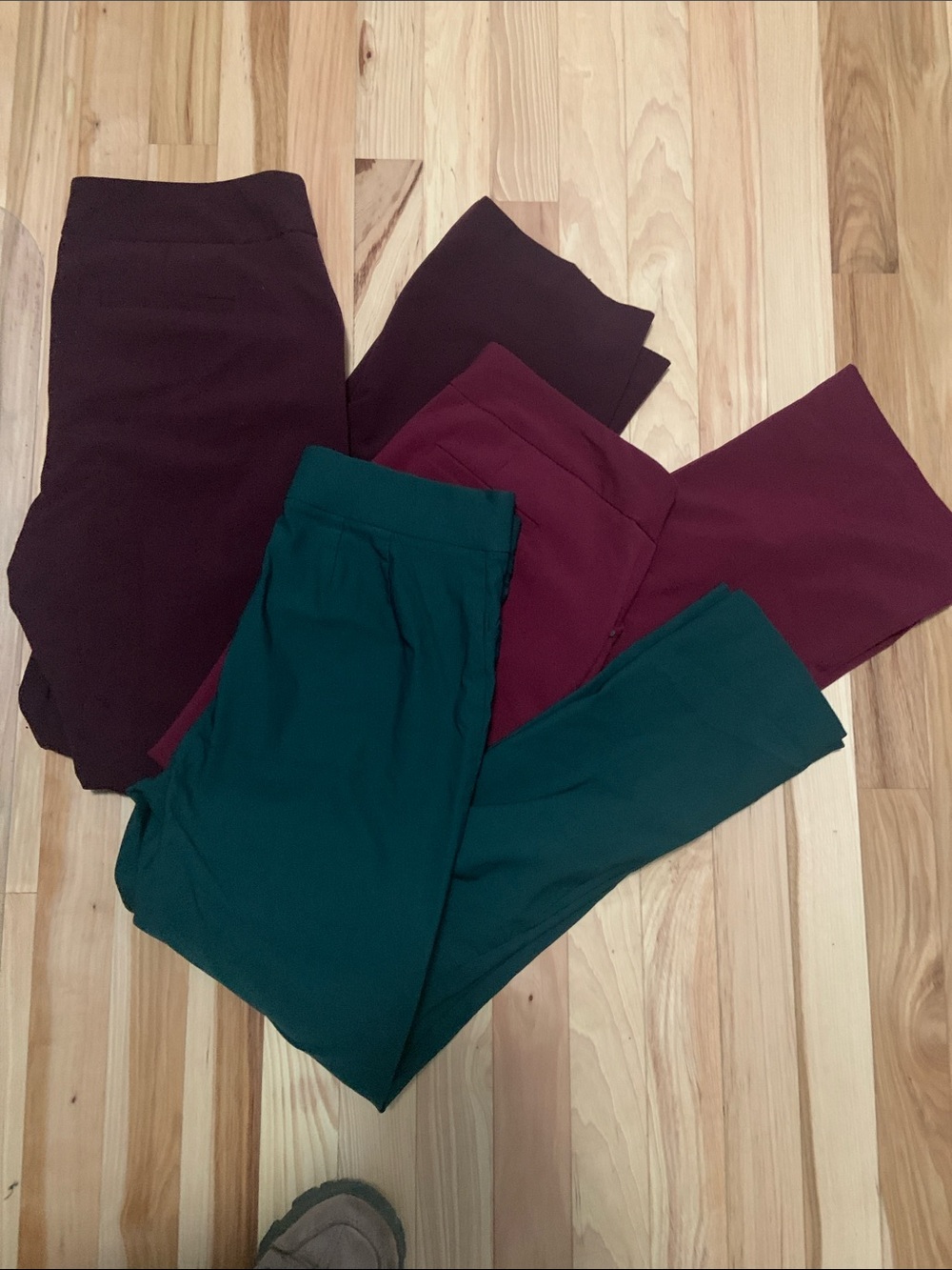 Roz & Ali Pants Group of 3 size 4